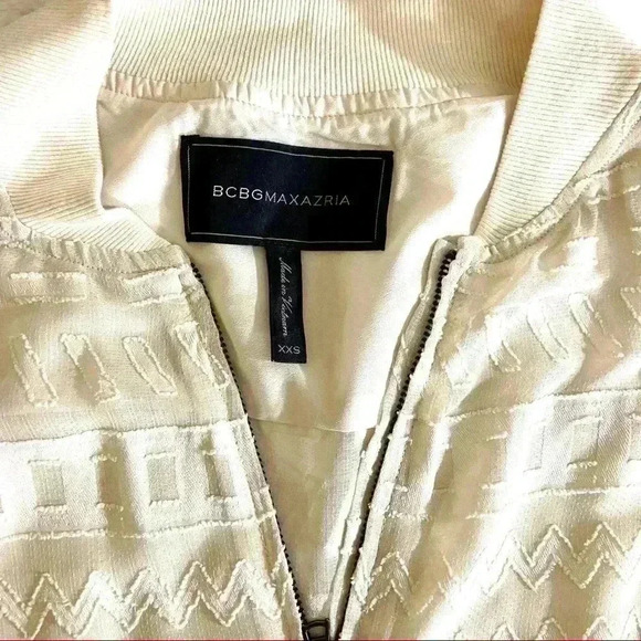 BCBGMaxAzria Creme Aztec Sheer Full Zip Cropped Bomber Jacket Size XXS - Picture 8 of 16